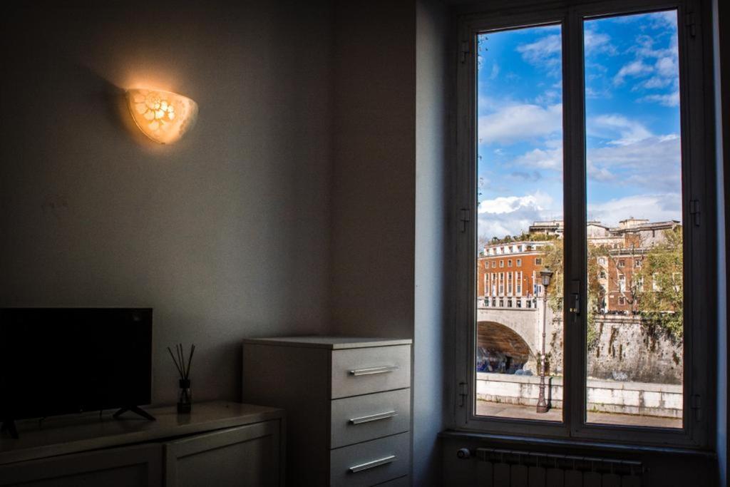 River 88 Rome Bagian luar foto